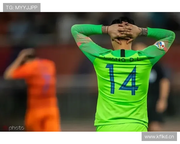 拉莫斯寄语迪亚斯勇罚点球才失手